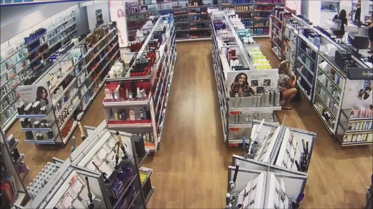 Teacher arrested for stealing from Ulta Beauty - YouTube