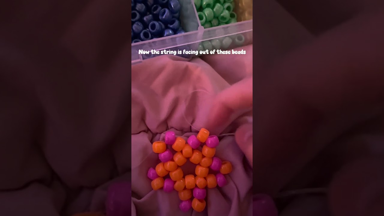 How to make a star glove tut Kandi (yt kept copyrighting my vids so I had to use my voice)