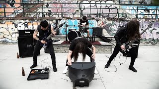 Alas de Acero - Reproducción
