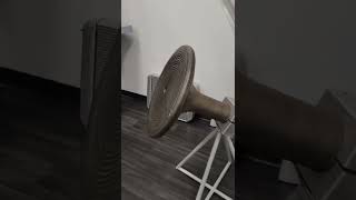 A Single Valve from a Giant Container Ship
A single Giant valve from a container ship, this one valve weights more than a typical V8 Engine...its massive. A Single Valve from a Giant Container Ship