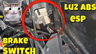 Le han cambiado varios INTERRUPTOR DE FRENO (brake switch) y sigue EL MISMO PROBLEMA |  Jeep Liberty
