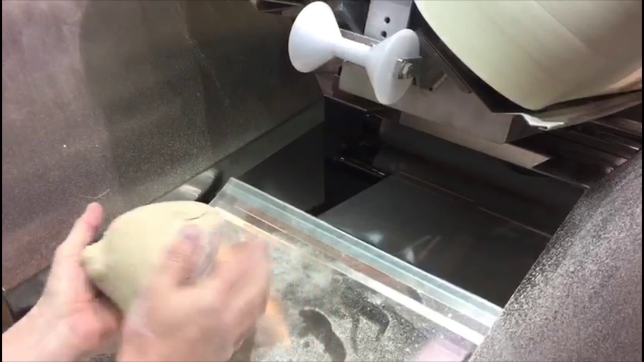 RONDO - Round and long-moulded bread on BrotStar 3000