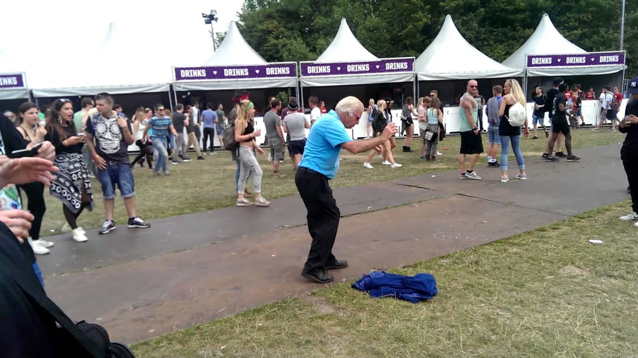Techno Rave Opa Grandpa - Johan de Vries 83 y/o Awakenings Festival ...