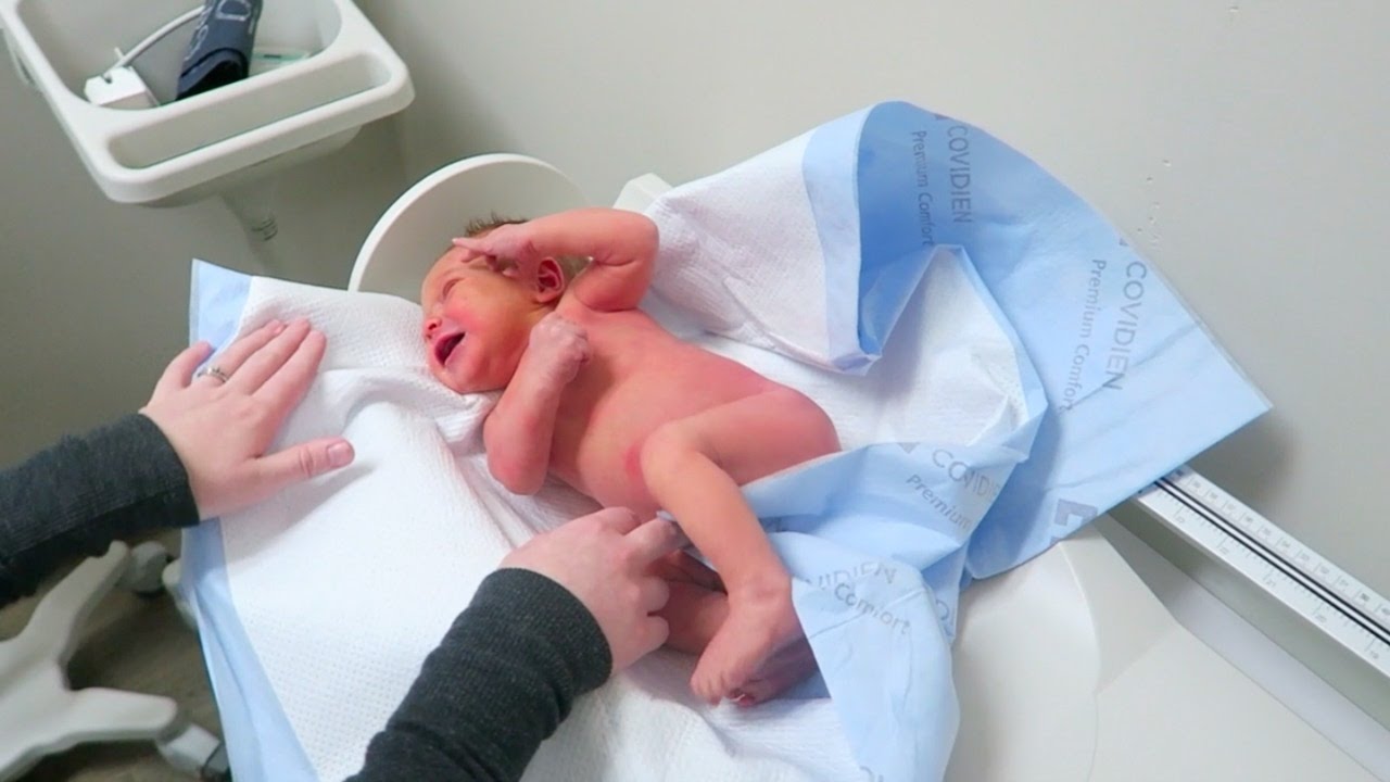 BABY'S FIRST DOCTORS APPOINTMENT! - YouTube