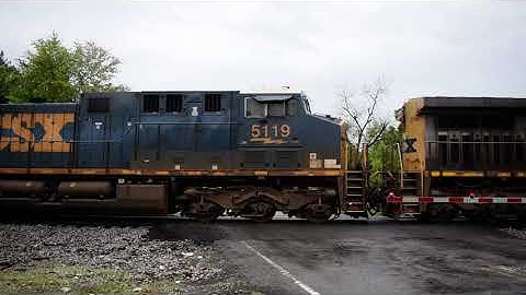 CSXT 904 Leads CSX Train Q602 At Cordele Georgia