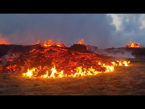 Incredible amounts of lava advance fast burying the land around. New eruption site in Iceland 23
