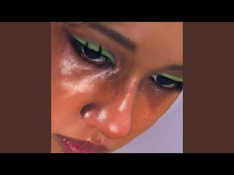 在 YouTube 上觀看「crying over nothing (wah wah)」