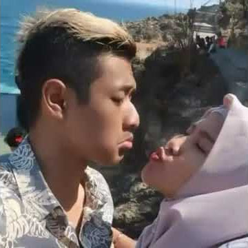 keromantisan Pipit kemelia dengan hanifan Yudha Kusuma
