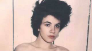 Lizzy Mercier Descloux - Hard-boiled Babe chords