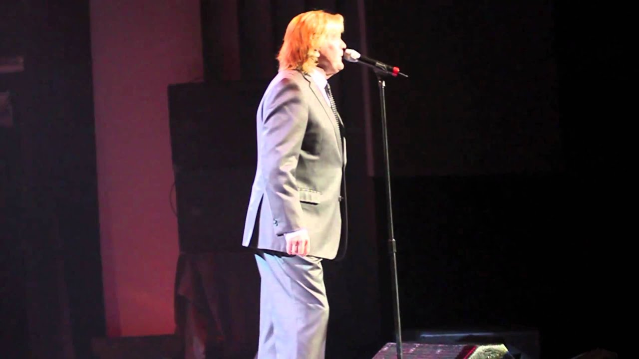 Herman s Hermits Performs I m Into Something Good At The Casino herman-s-hermits-performs-i-m-into-something-good-at-the-casino