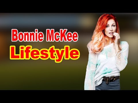 Videó: Bonnie McKee Net Worth