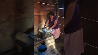 Making tortillas in El Rancho #mexico #mixteca #indigenous #food #oaxaca