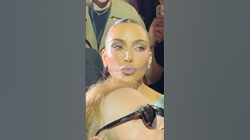 Kim Kardashian, Glenn Close, Naomi Watts, Niecy Nash en Sarah Paulson bij de première van All’s Fair