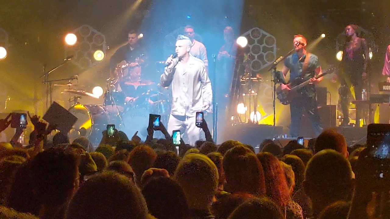 Robbie Williams - Viva Life on Mars (Live at the Roundhouse - 07/10/19, Under the Radar)