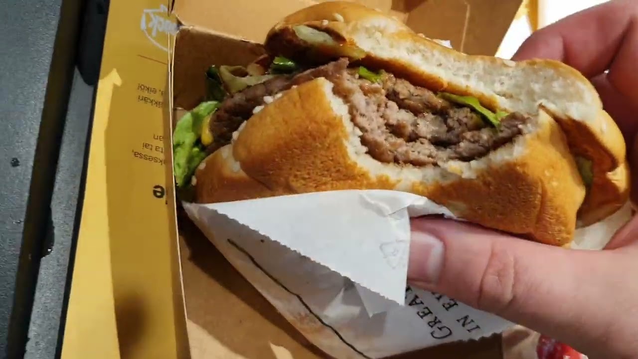 Triple El Maco Deluxe | McDonald's