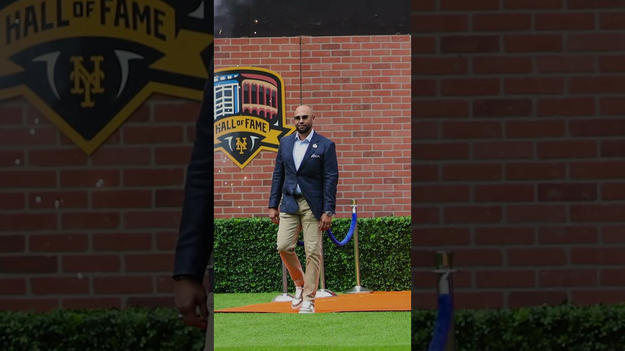 A special day for Carlos Beltrán and his family 🧡💙