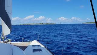 TUAMOTU Raraka arrivée dans un atoll des Tuamotu.