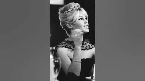 Brigitte Bardot💛. #vintage #iconiclooks #brigittebardot #oldhollywoodbeauty #fyp