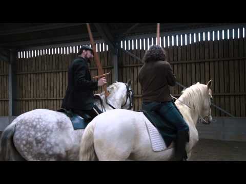 Vídeo: Warhorse Demonstra Combate Medieval 