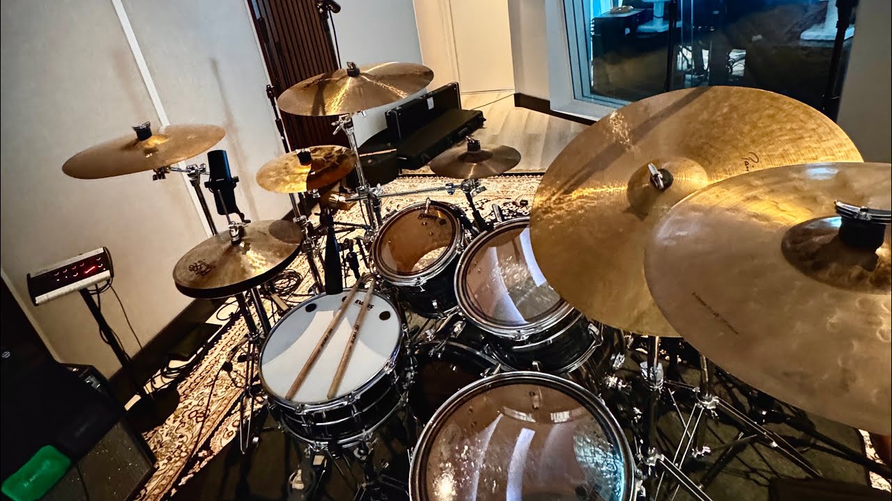 Drum tracking for few days in Dubai at soundemic studio 🇦🇪 | Nawaz Hussain