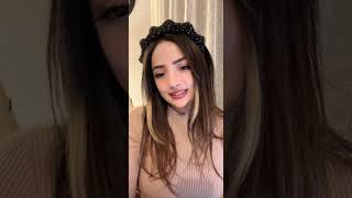 Most Beautiful Girl In The World Live Broadcast Rose Day