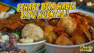 MAKAN BAKSO PAKE CILOK!! SEHARI BISA HABIS 1 KUINTAL!! BAKSO PAKDE KUMIS!!