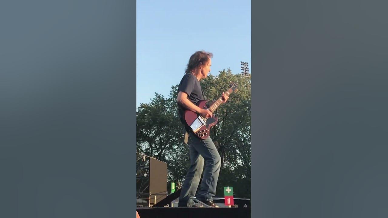 Angus Young Whole Lotta Rosie. Nijmegen, July 12th, 2017. #angusyoung #acdc #livemusic