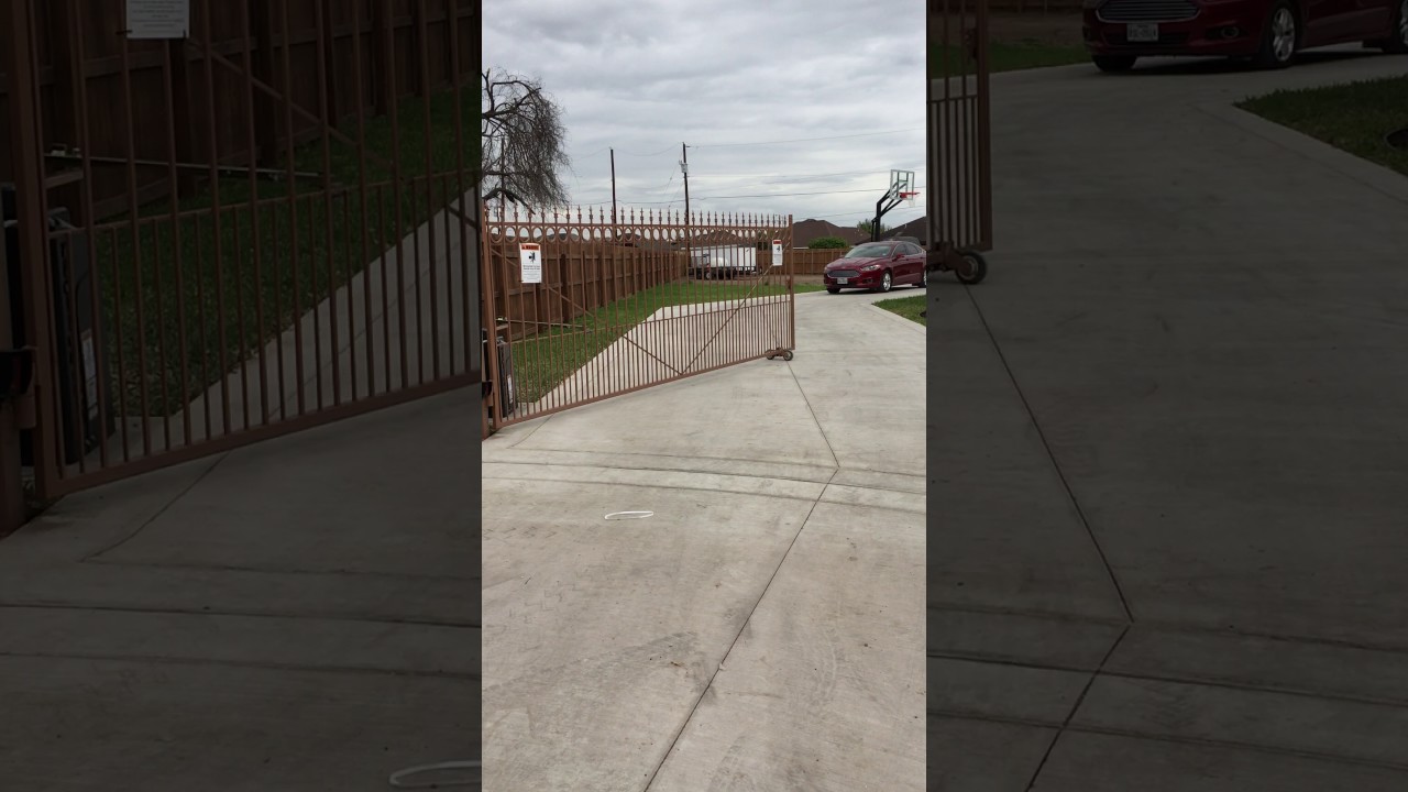 Liftmaster swing gate opener