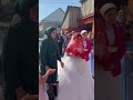 Закидал невесту конфетами💍👰