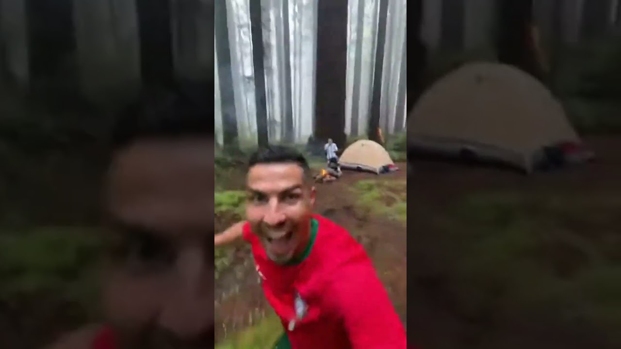 Ronaldo Pranks Messi While Camping! 😂 (Funny Moment) 