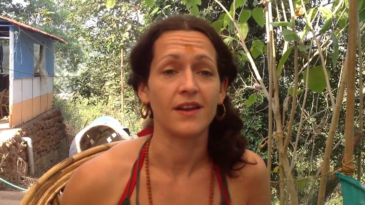 Caroline : Review - Shiva Shakti Yoga 200 Hr Yoga TTc Goa : December 2015