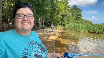 Did we finally catch a fish at Lake Wateree State Park??? Plus a picnic in the park. 
