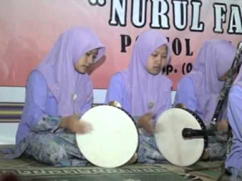 Sholawat Al Banjari Terbaik dan Terindah 2014 - Ponpes Nurul Falah - Video 2