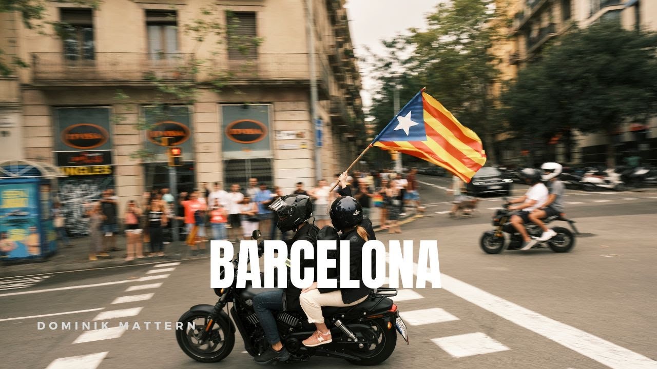 Street Photography in Barcelona | Fujifilm X100V & X-T4