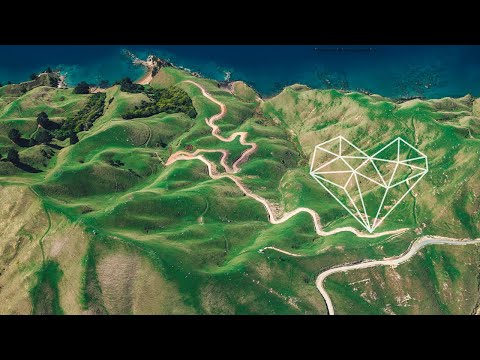 Antic feat. Della - Extranjero (Extended Mix) [Melodic House / Anjunadeep]