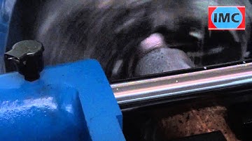 Pipe threading machine