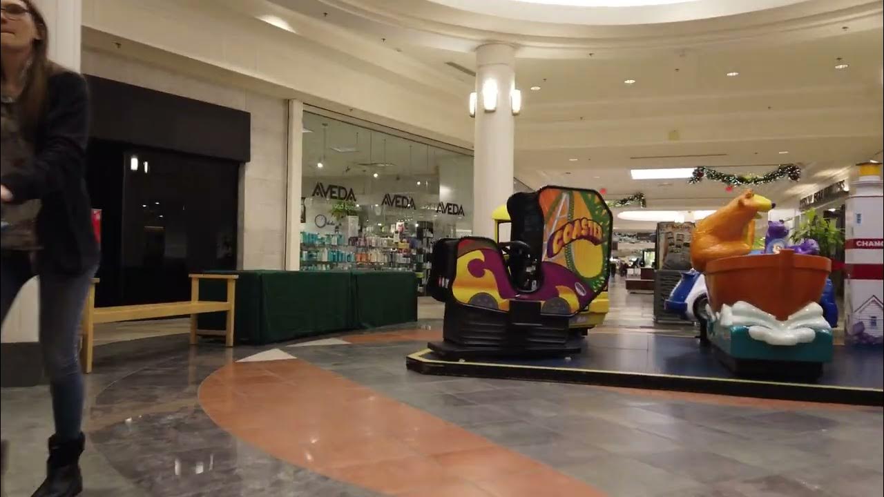 Fox Run Mall New Hampshire - December 14, 2022(2) - YouTube