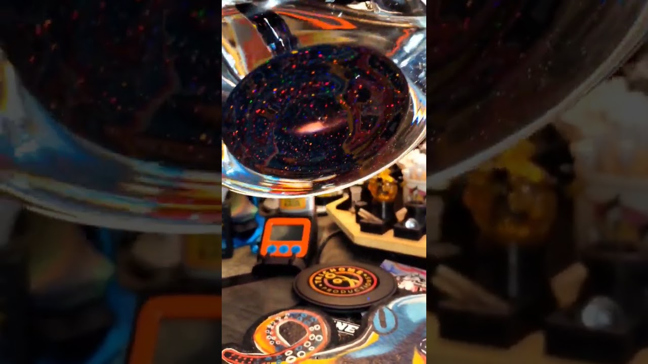 Crushed opal Uzzi Glass tube!!