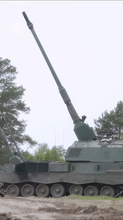 The Insanely Over-Engineered German PzH Artillery