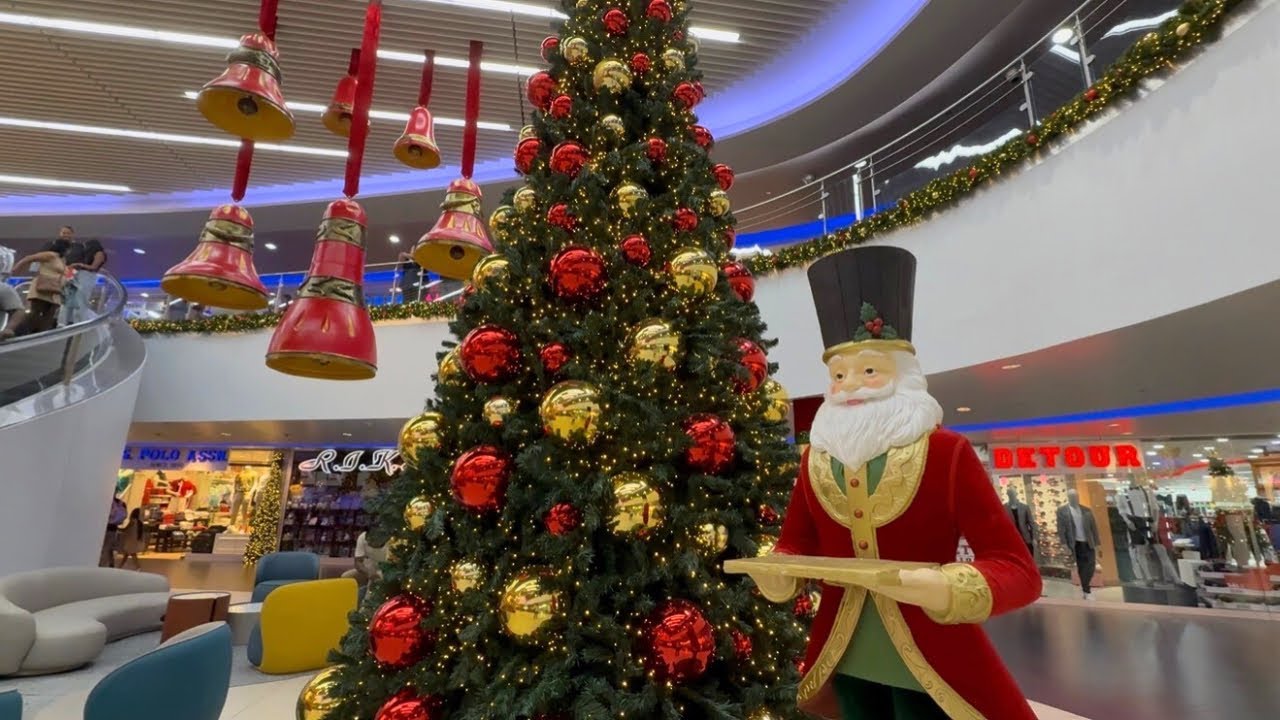 Великолепные рождественские огни и украшения Тринидада 2025 года