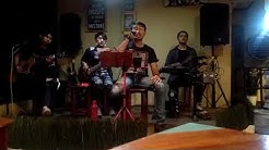 Fantastik Band (Cover) Panbers - Gereja Tua  - Durasi: 4:20.  Fantastik Band (Cover) Panbers - Gereja Tua  - Durasi: 4:20.