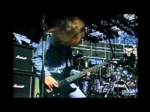 Cliff Burton Headbangning to Slipknot