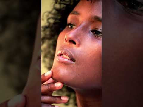 Видео: Лия Кебеде: биография и кариера на знойна красавица