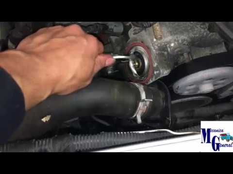 Como Cambiar un thermostat en un "2006 Dodge charger srt" - YouTube