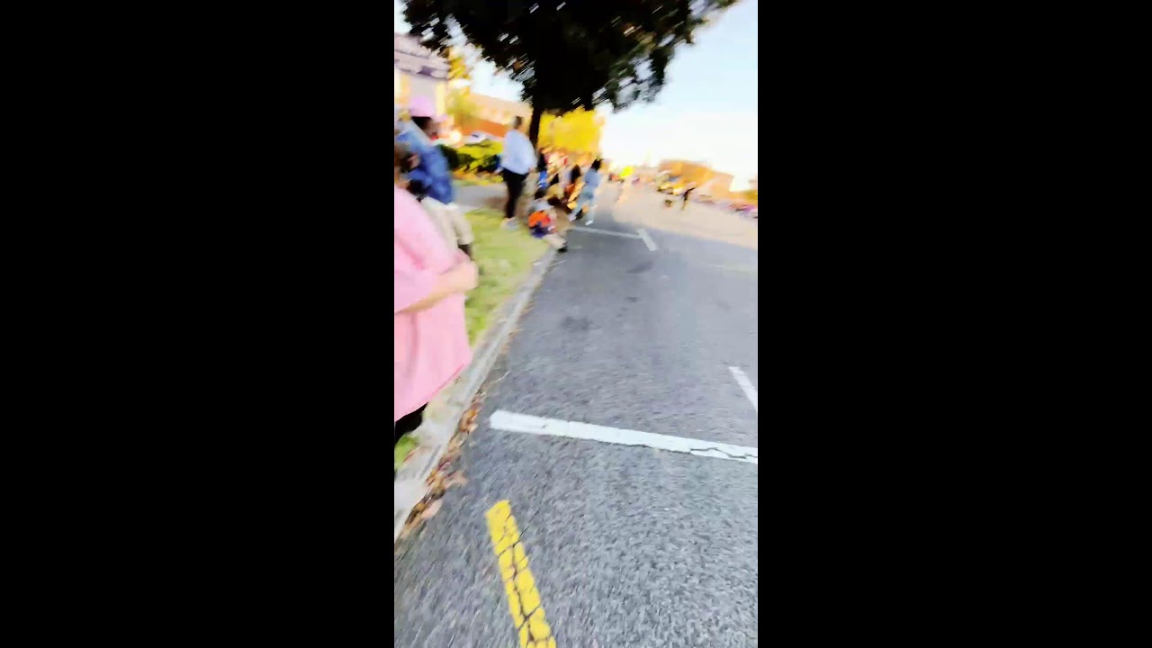 iPhone 13 Live. Christmas parade archdale nc YouTube