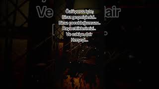 Özlüyoruz Işte; Biraz Geçmişimizi.. Biraz Çocukluğumuzu.. Kaybettiklerimizi.. Ve Eskiye Dair Resimi