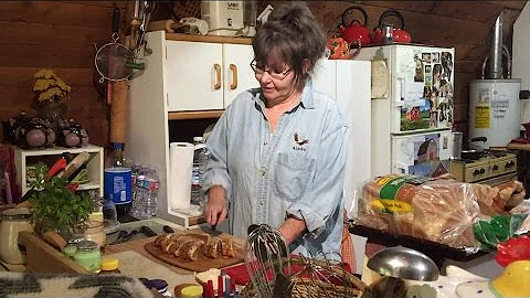 360 tour of Jean Olson's off-grid cabin
