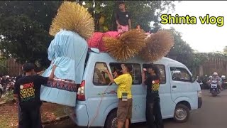 Ondel Ondel Sanggar Bintang Fadlan Di Gotong Naik Angkot  Shalawat Qomarun 
