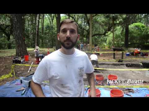 Archaeology students excavate the Sea Pines Indian shell ring