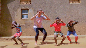 Masaka Kids Africana Dancing MOOD ft Soytendencia